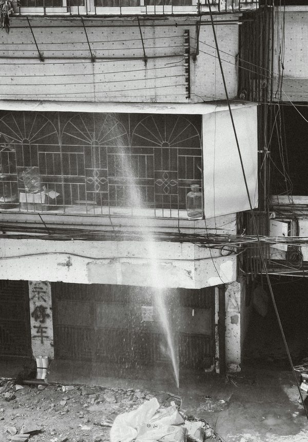 Fuite d'eau à Lille : repérez et gérez les dégâts efficacement